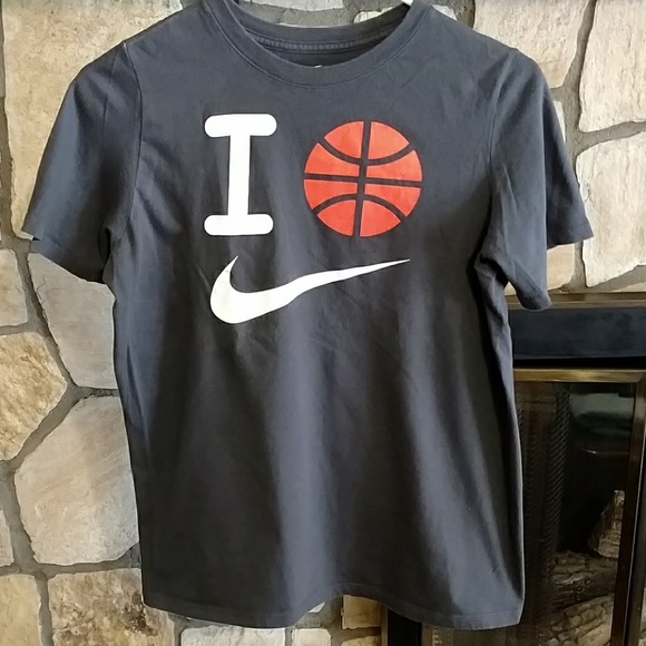 i basketball nike shirt